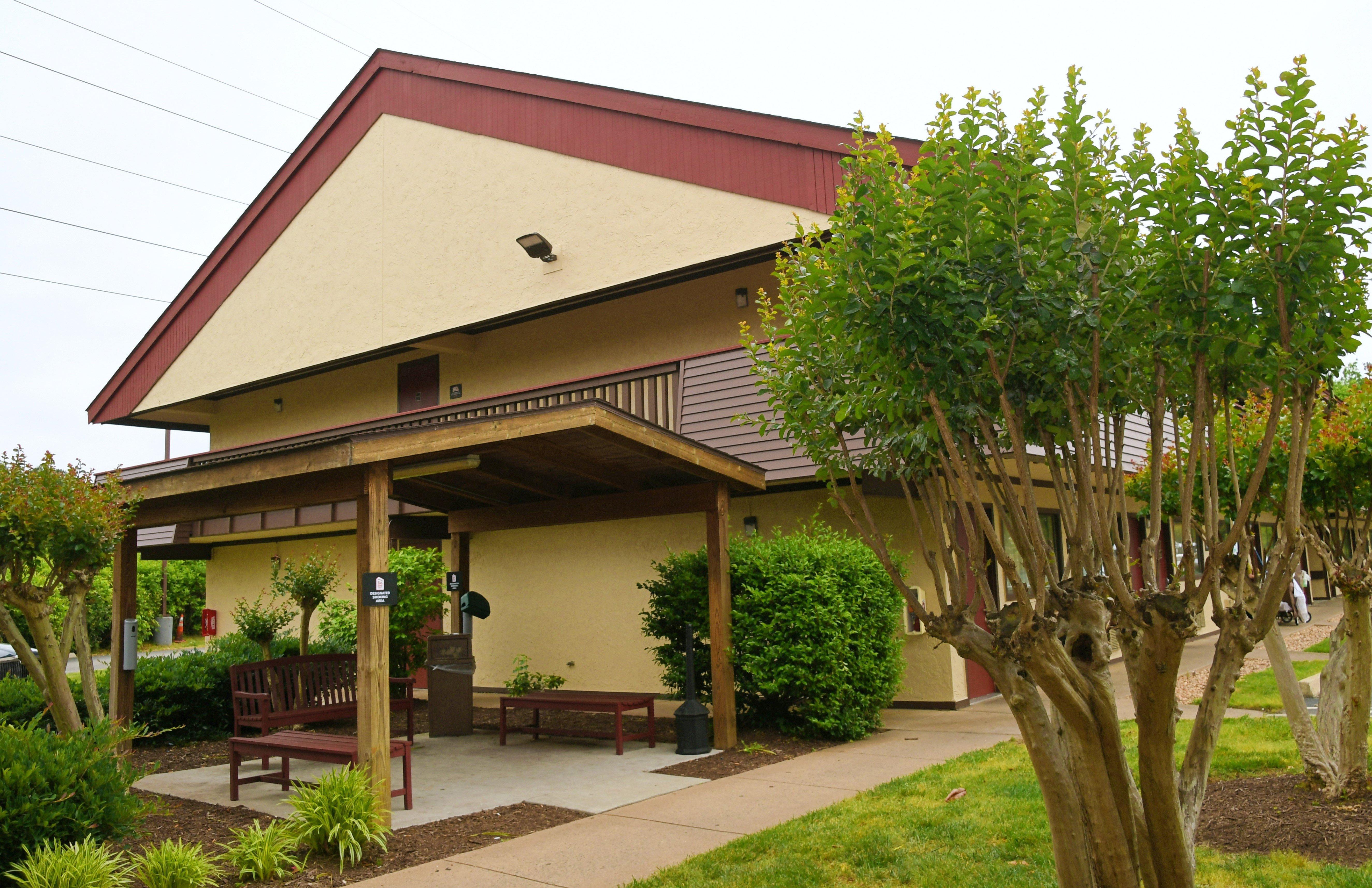 Red Roof Inn Richmond South Exterior photo